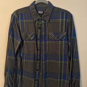 Patagonia Men's Green and Blue Plaid Button Down Shirt